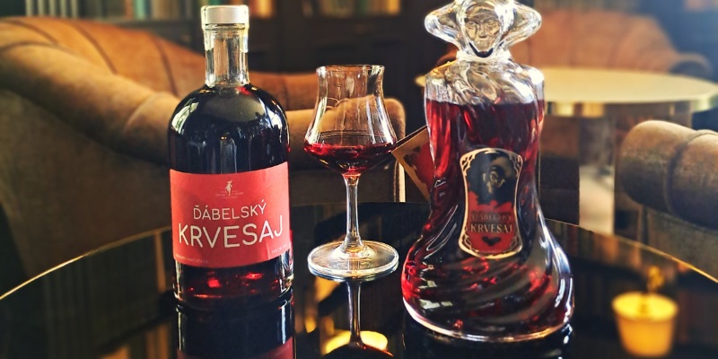 Krvesaj: cesta od ohně k ovoci